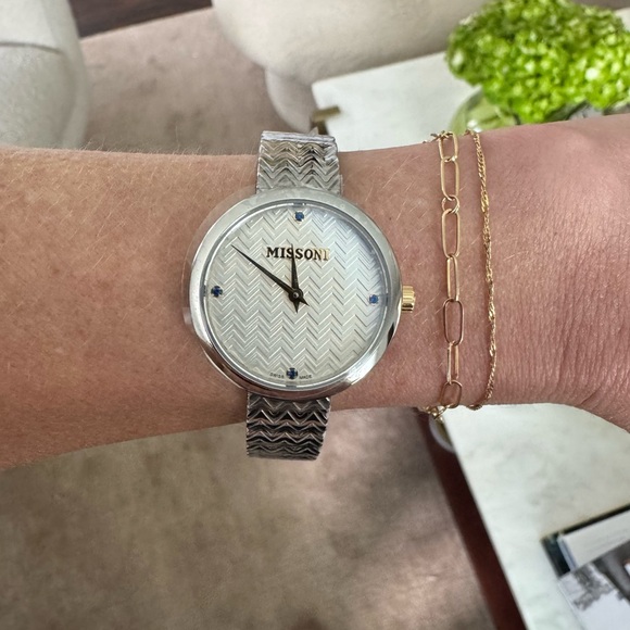 NWT MISSONI M1 Watch with Silver Dial, Gold Accents and Sapphire Detail - Picture 11 of 13